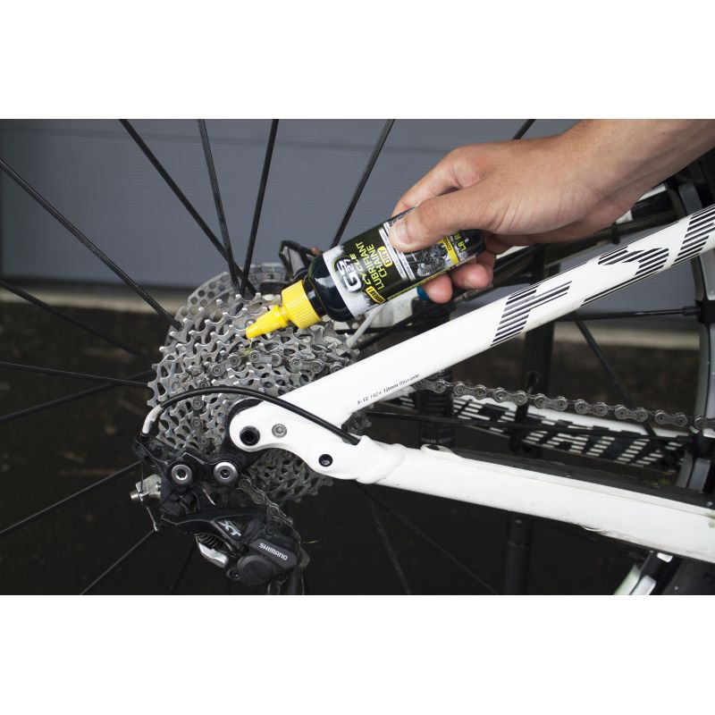 Lubrification et optimisation des chaînes de vélo - CYCLES ET FORME